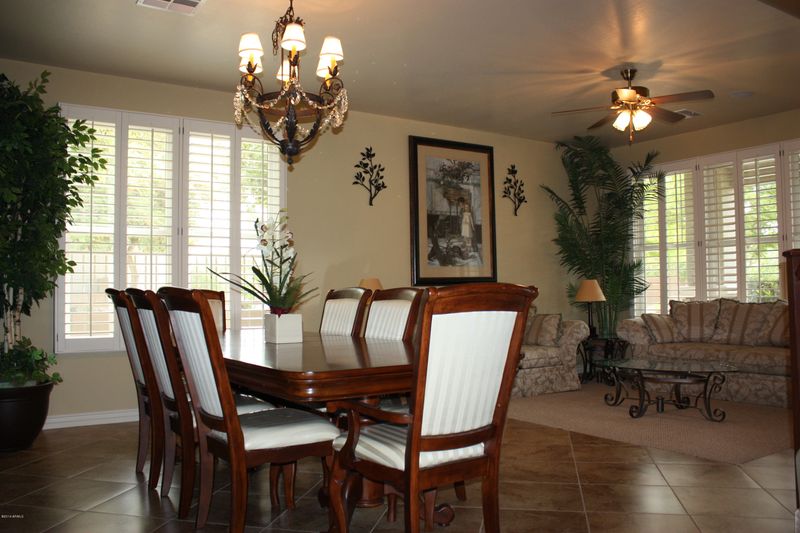 4106 W Saint Kateri Dr, Phoenix, AZ 85041