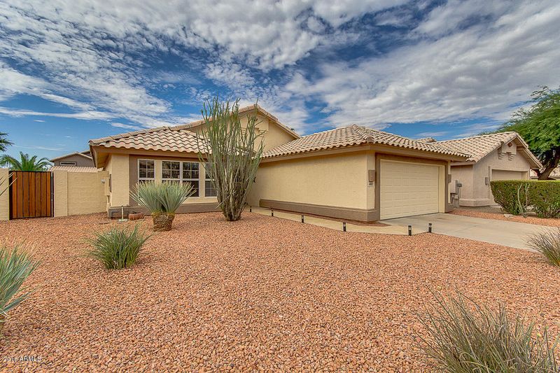 4107 E Cathedral Rock Dr, Phoenix, AZ 85044