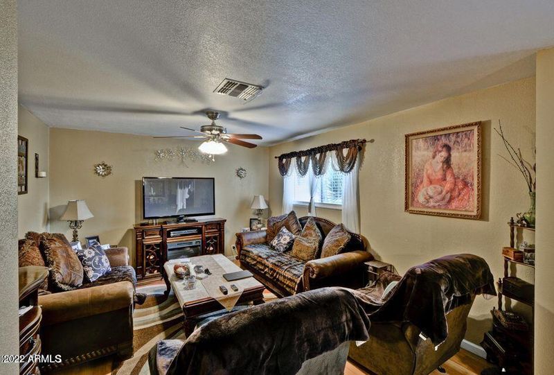 4108 W Stella Ln, Phoenix, AZ 85019