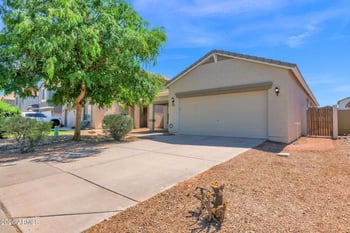 411 Christopher St, San Tan Valley, AZ 85140