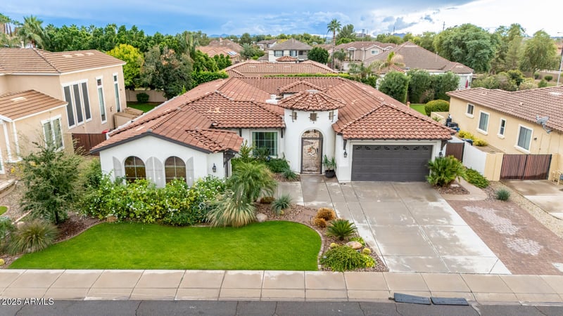 411 Crescent Pl, Chandler, AZ 85249