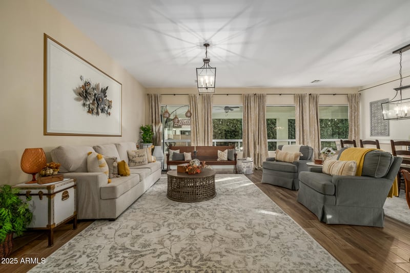 411 Crescent Pl, Chandler, AZ 85249