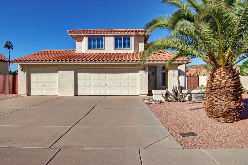 4110 E Cholla Canyon Dr, Phoenix, AZ 85044