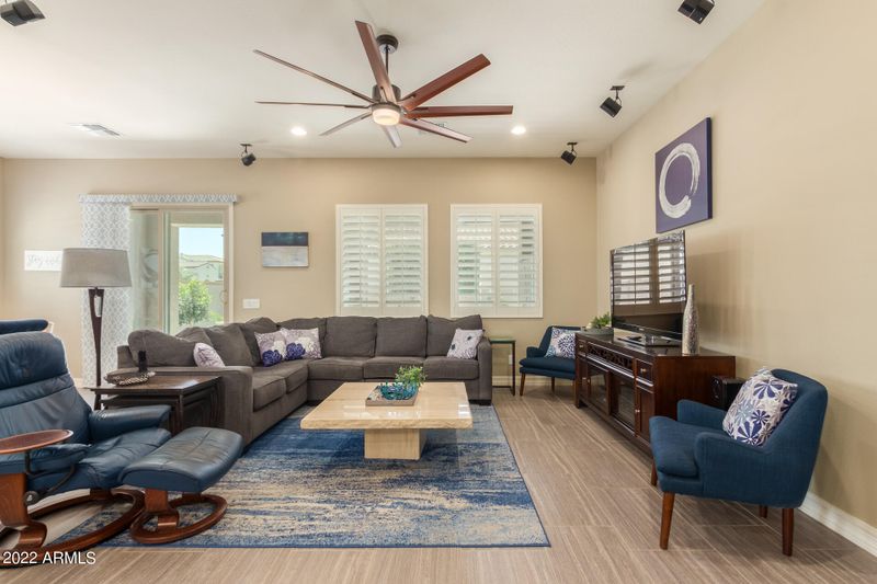 4110 S Pearl Dr, Chandler, AZ 85249