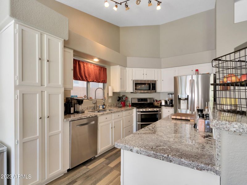 4110 W Chama Dr, Glendale, AZ 85310