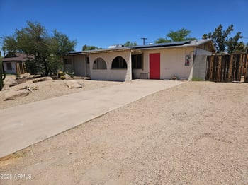 4110 Wagoner Rd, Phoenix, AZ 85032