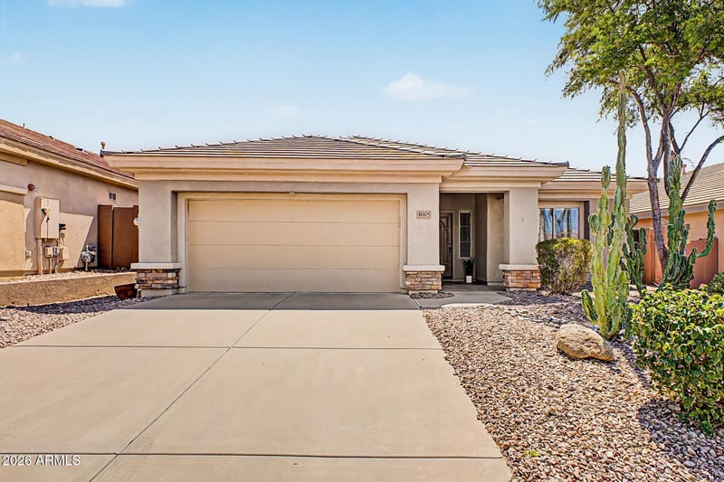41105 N Prestancia Dr, Phoenix, AZ 85086