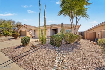 41105 N Prestancia Dr, Phoenix, AZ 85086