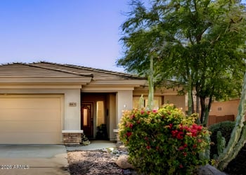 41105 Prestancia Dr, Phoenix, AZ 85086