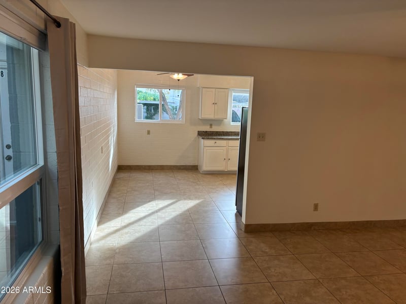 4111 E Camelback Rd #17, Phoenix, AZ 85018