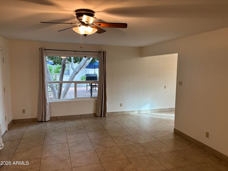 4111 E Camelback Rd #17, Phoenix, AZ 85018