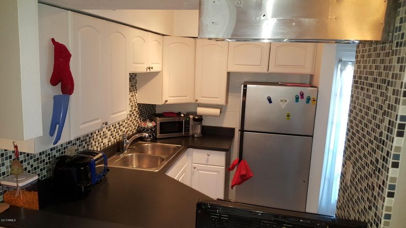 4111 E Camelback Rd #20, Phoenix, AZ 85018
