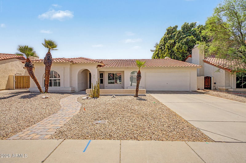 4111 E Cholla Canyon Dr, Phoenix, AZ 85044