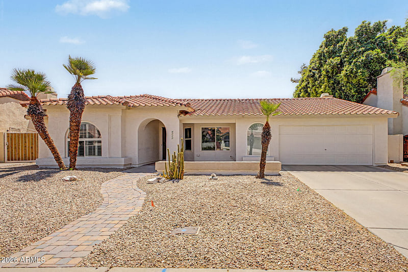 4111 E Cholla Canyon Dr, Phoenix, AZ 85044
