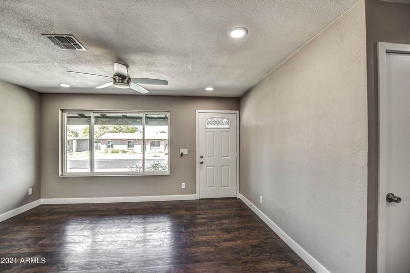 4111 E Saint Catherine Ave, Phoenix, AZ 85042