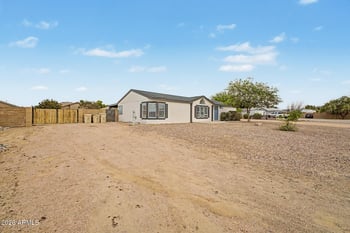 41111 Rabbit Brush Trl, San Tan Valley, AZ 85140