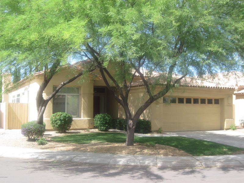 4112 E Hancock Dr, Phoenix, AZ 85028