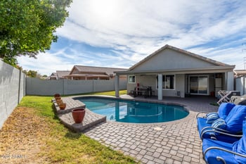 4112 Tanglewood Dr, Phoenix, AZ 85048
