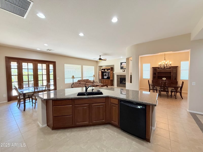 4113 Narrowleaf Dr, Gilbert, AZ 85298
