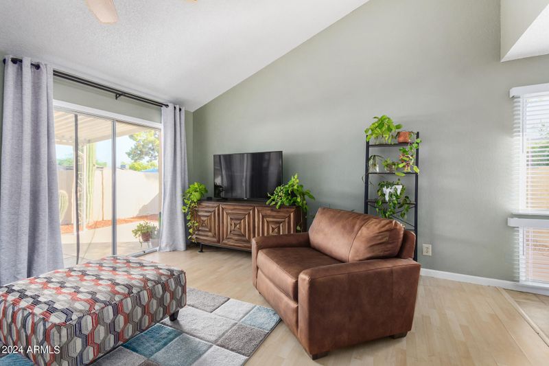 4113 W Aries Dr, Phoenix, AZ 85053