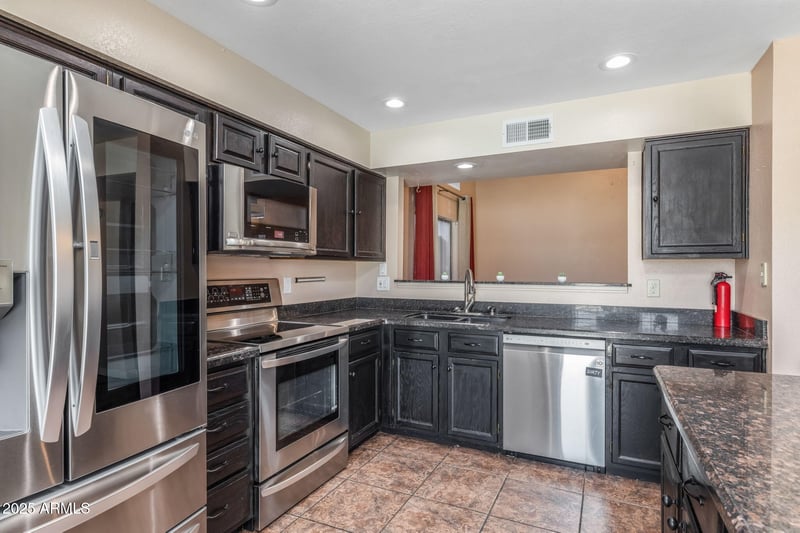 4114 Muirwood Dr, Phoenix, AZ 85048