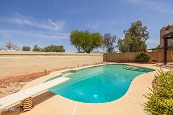 4114 Muirwood Dr, Phoenix, AZ 85048