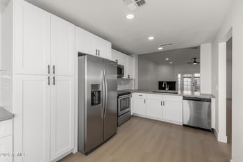 4114 Union Hills Dr #1216, Phoenix, AZ 85050