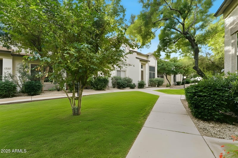 4114 Union Hills Dr #1228, Phoenix, AZ 85050