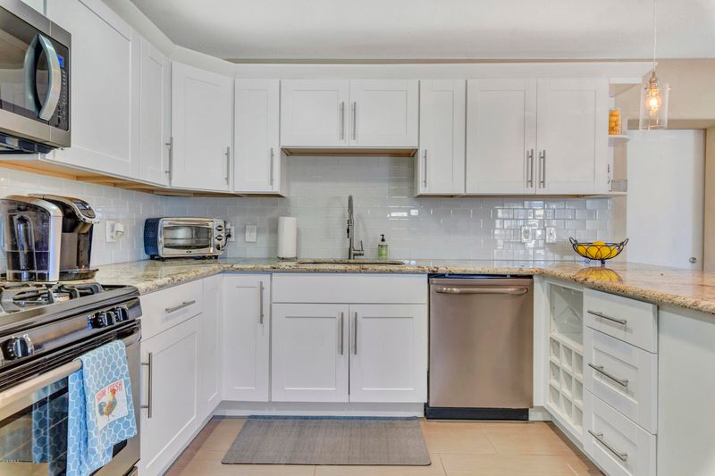 4115 E Bluefield Ave, Phoenix, AZ 85032