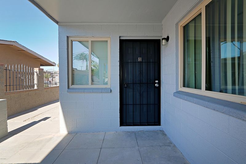 4115 E Moreland St, Phoenix, AZ 85008