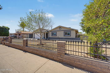 4116 64th Dr, Phoenix, AZ 85033