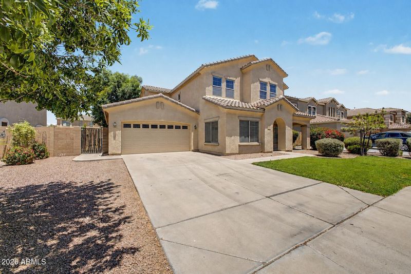 4116 E County Down Dr, Chandler, AZ 85249