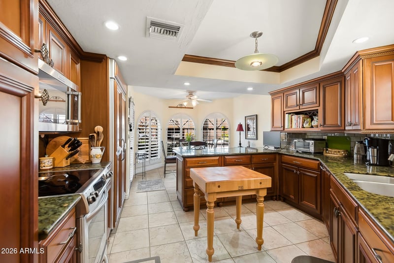 4116 E Paradise Dr, Phoenix, AZ 85028
