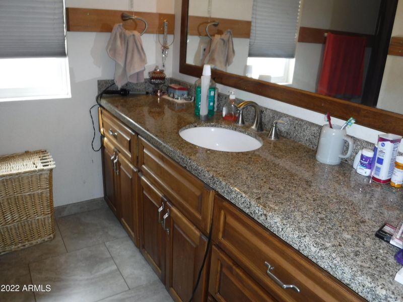 4117 E Charter Oak Rd E, Phoenix, AZ 85032