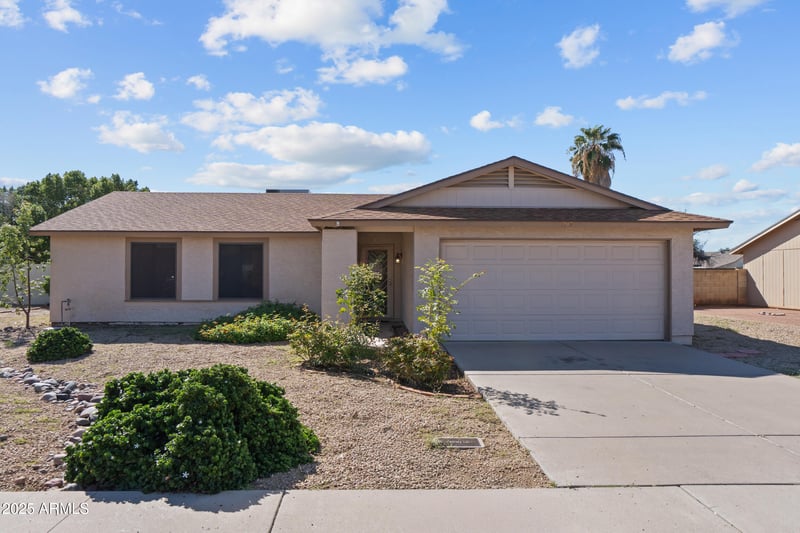 4119 Saint John Rd, Glendale, AZ 85308