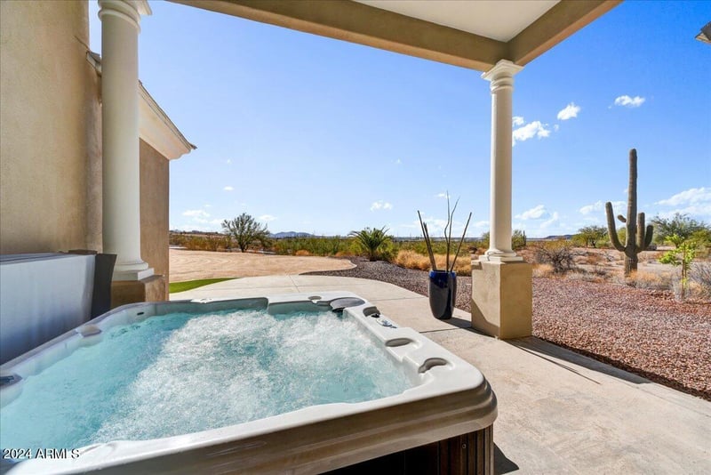 412 Yearling Rd, Phoenix, AZ 85085