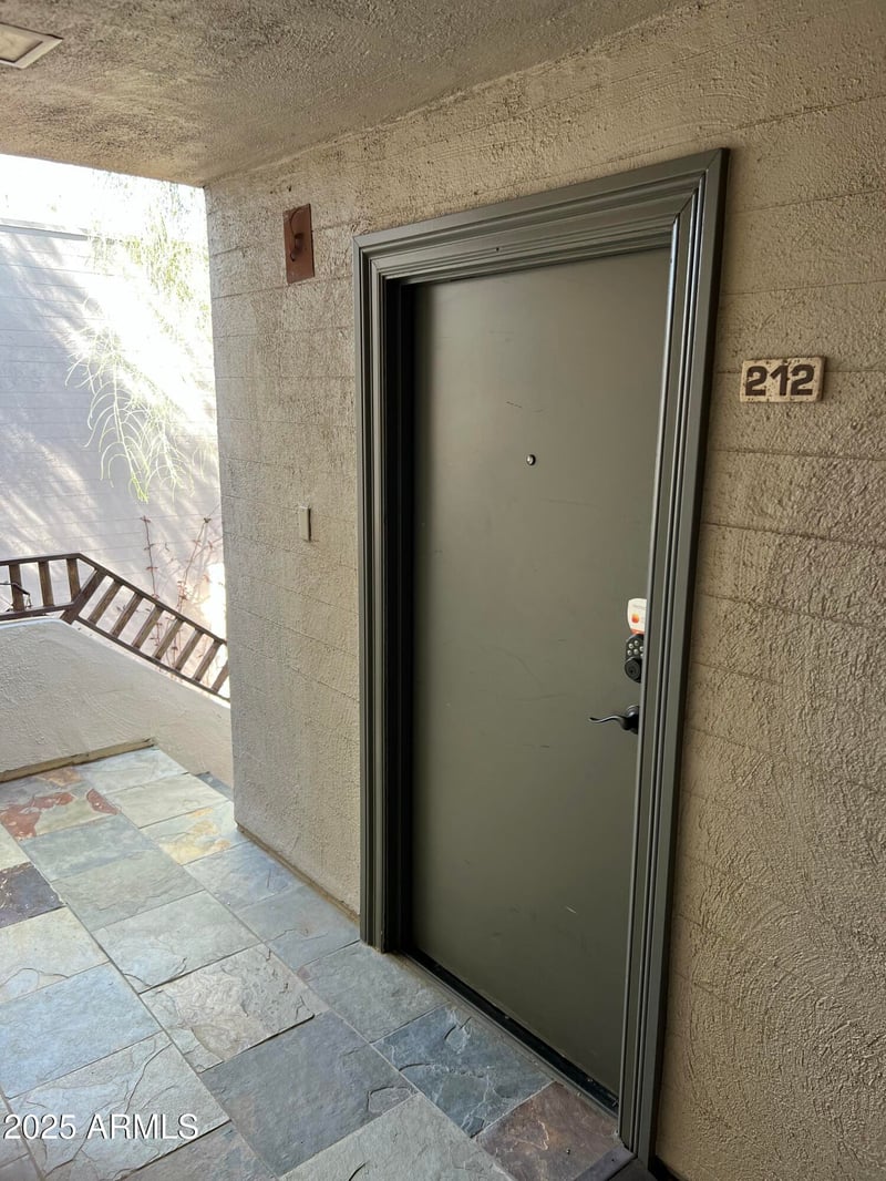 4120 78th St #212, Scottsdale, AZ 85251