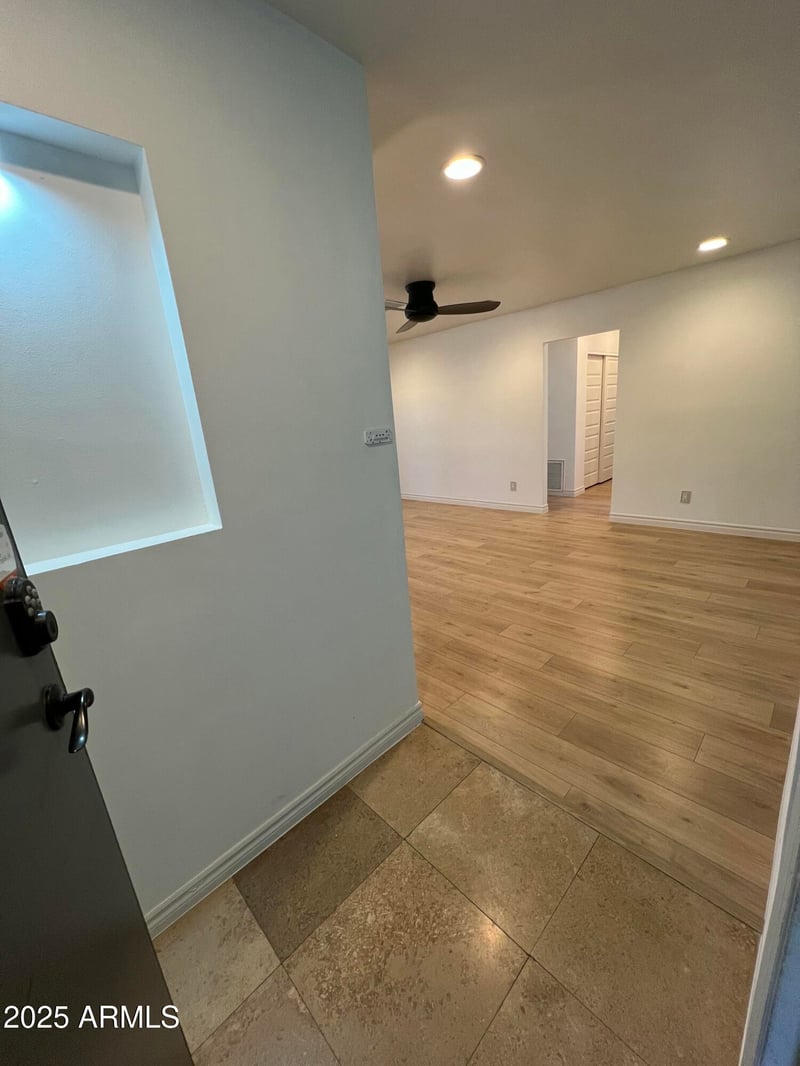 4120 78th St #212, Scottsdale, AZ 85251