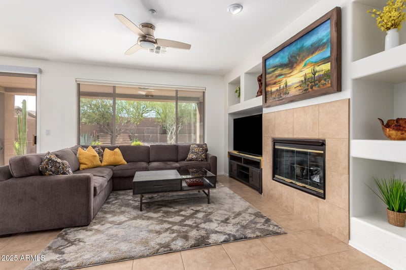 41202 Rolling Green Way, Anthem, AZ 85086