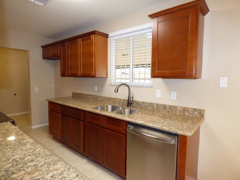 4121 N 48th Ave, Phoenix, AZ 85031