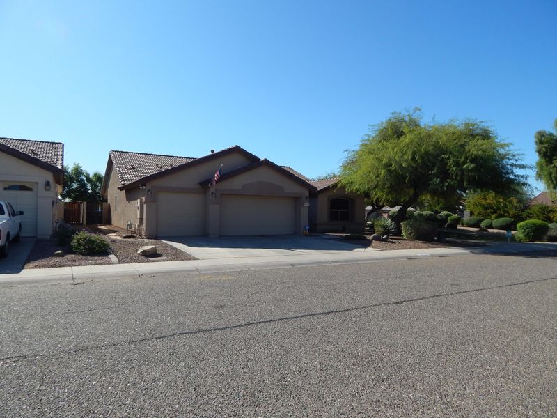 4121 W Escuda Dr, Glendale, AZ 85308