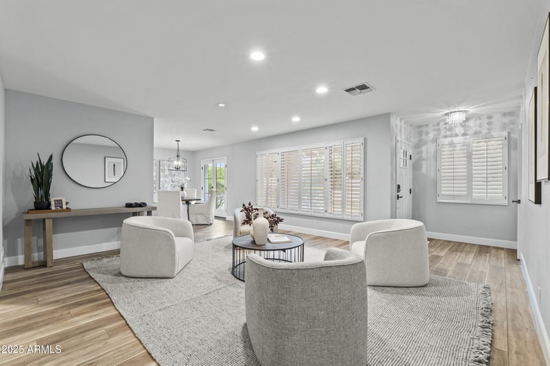 4122 56th St, Phoenix, AZ 85018