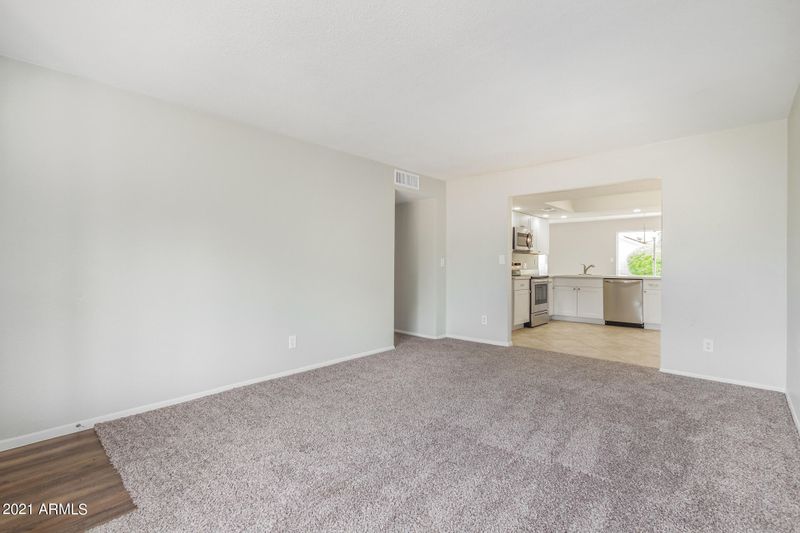 4122 E Windrose Dr, Phoenix, AZ 85032