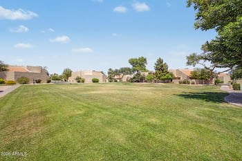 4122 Calavar Rd, Phoenix, AZ 85053