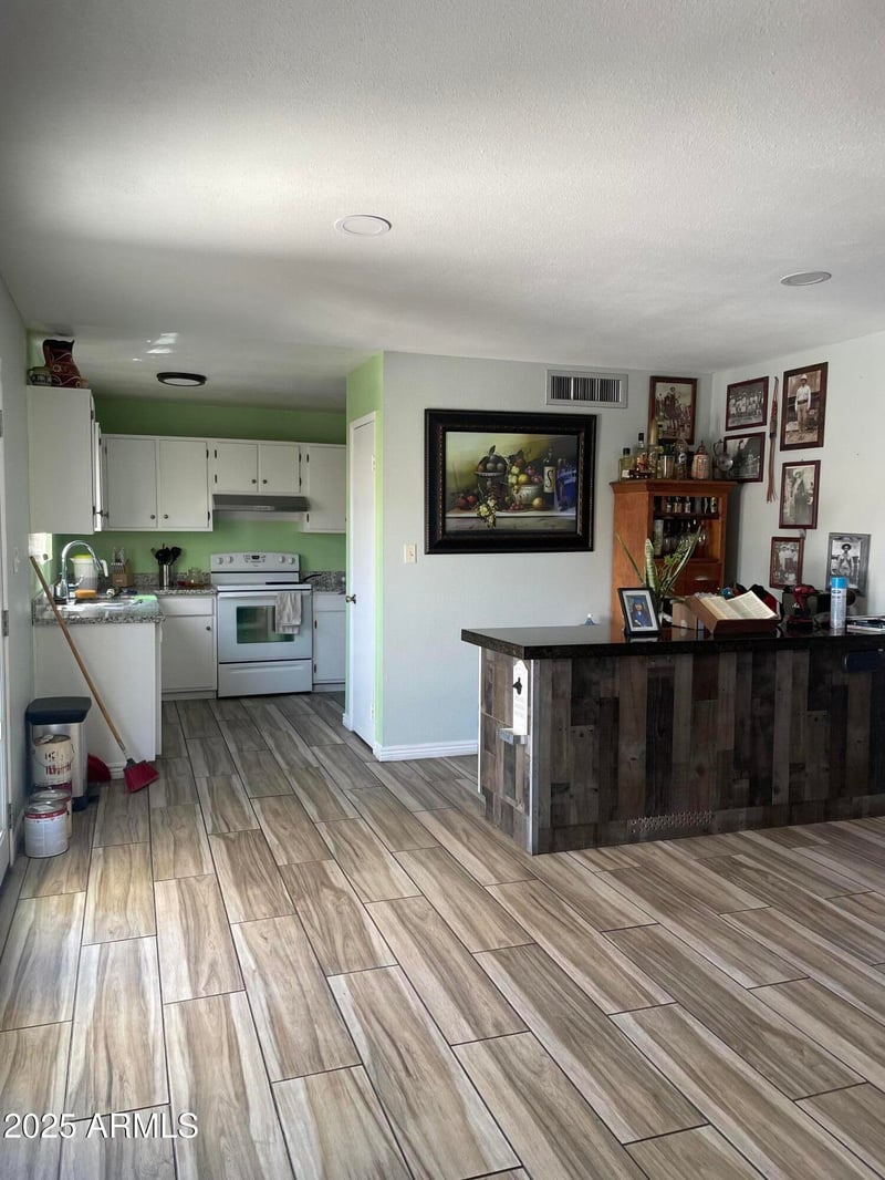 4123 106th Ave, Phoenix, AZ 85037
