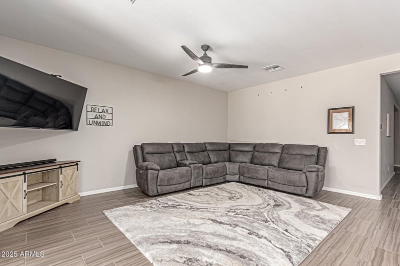 4127 79th Dr, Phoenix, AZ 85043