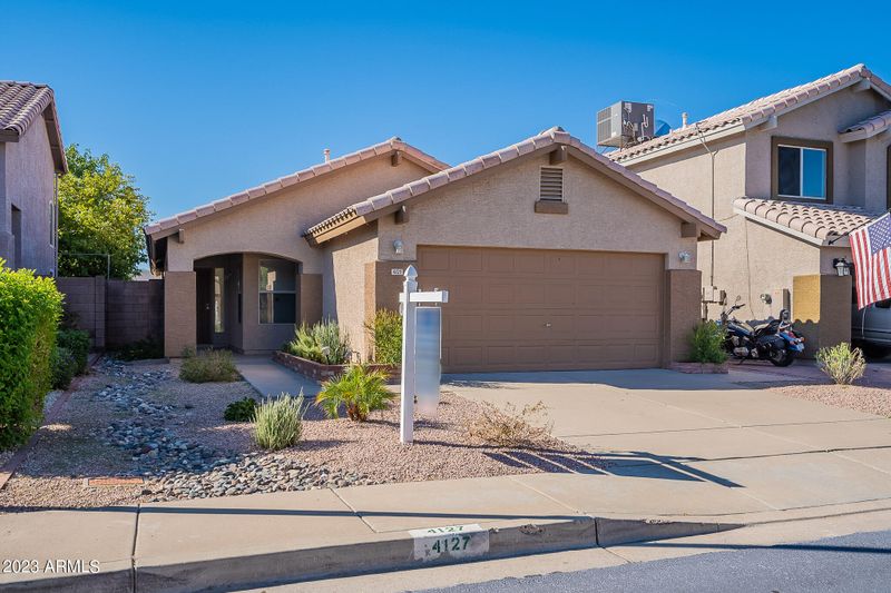 4127 E Anderson Dr, Phoenix, AZ 85032