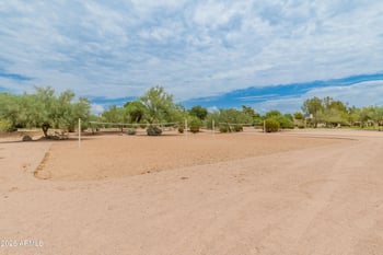4127 E Becker Ln, Phoenix, AZ 85028