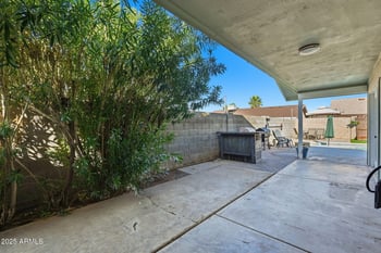 4128 Gelding Dr, Phoenix, AZ 85053