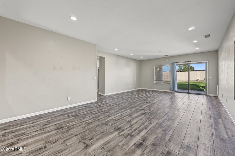 41285 N Stenson Dr, San Tan Valley, AZ 85140